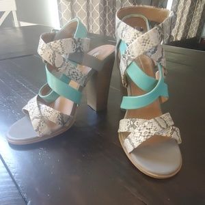 Strappy teal & alligator sandles w/ chunky heel